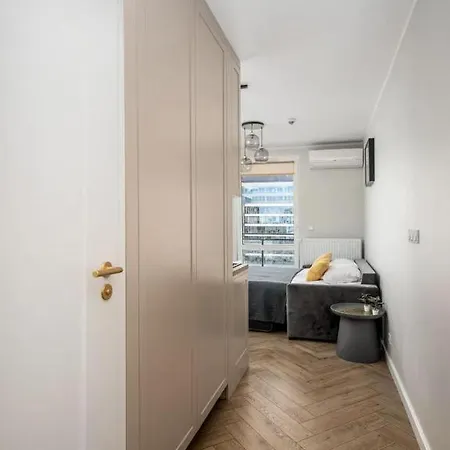 Lägenhet Aparthotel By Diokaonad *